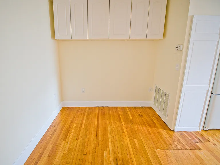 35 Pleasant St #1F — Photo 7