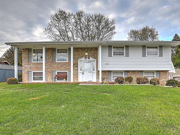 2nd image of 4820 Landon Ct