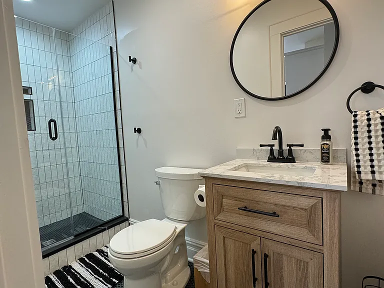130 N Spring St #1R — Photo 16