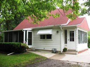 4346 S 35th St, Greenfield, WI 53221