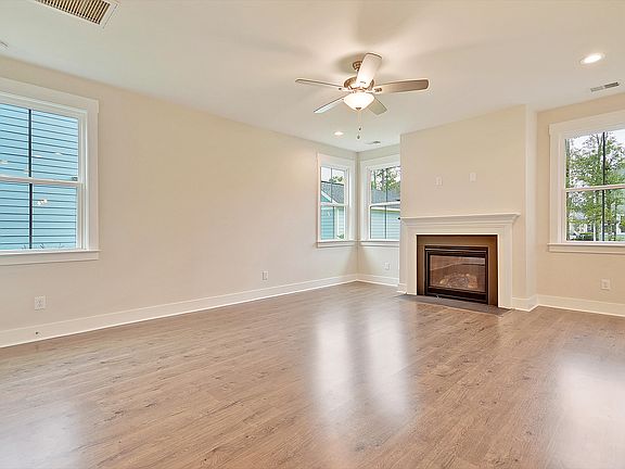 207 Makemie Way Living Room