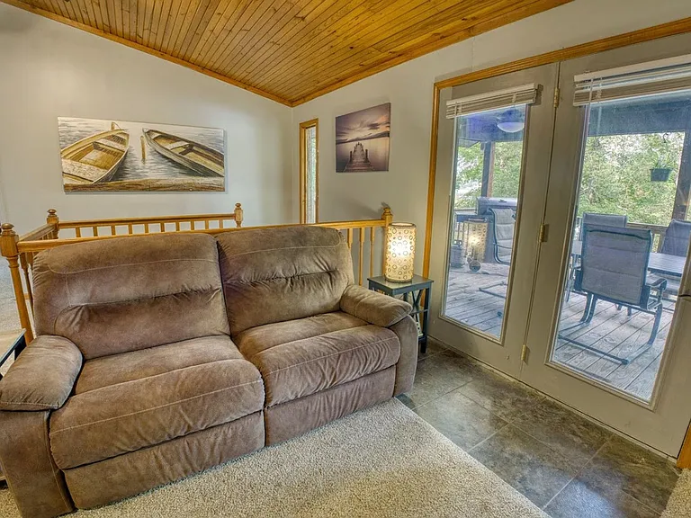 75 Forest Glen Dr — Photo 15