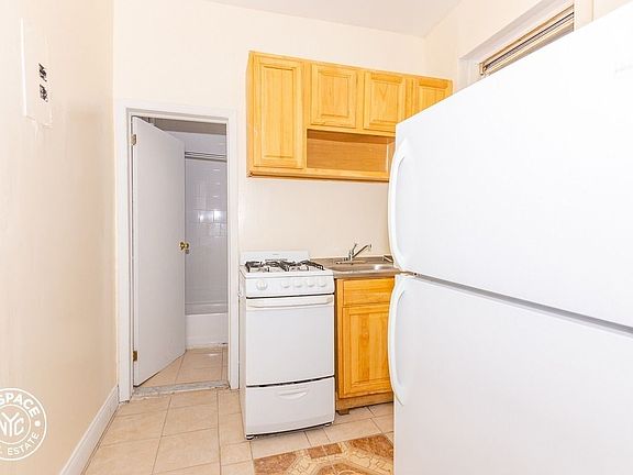 3rd image of 1508 Bedford Ave APT 2B
