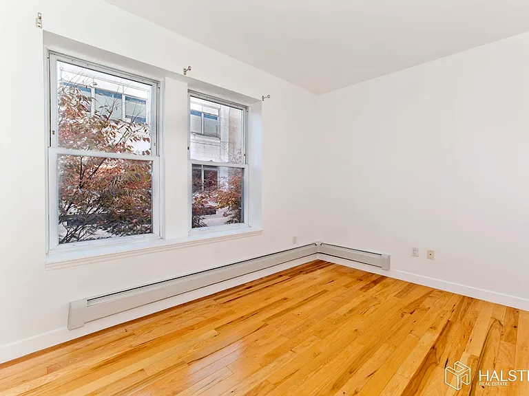 142 Court St #3 — Photo 6
