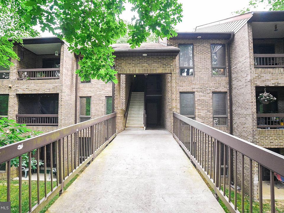 1st image of 44710 Beechwood Ct #10A