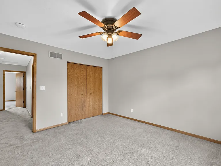1110 Rose Dr — Photo 21