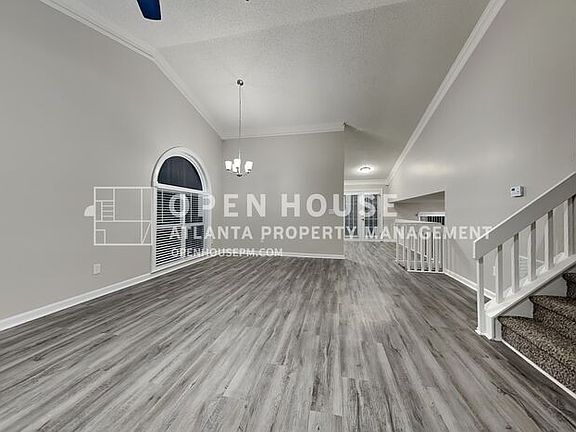 5th image of 2401 Georgia Ln