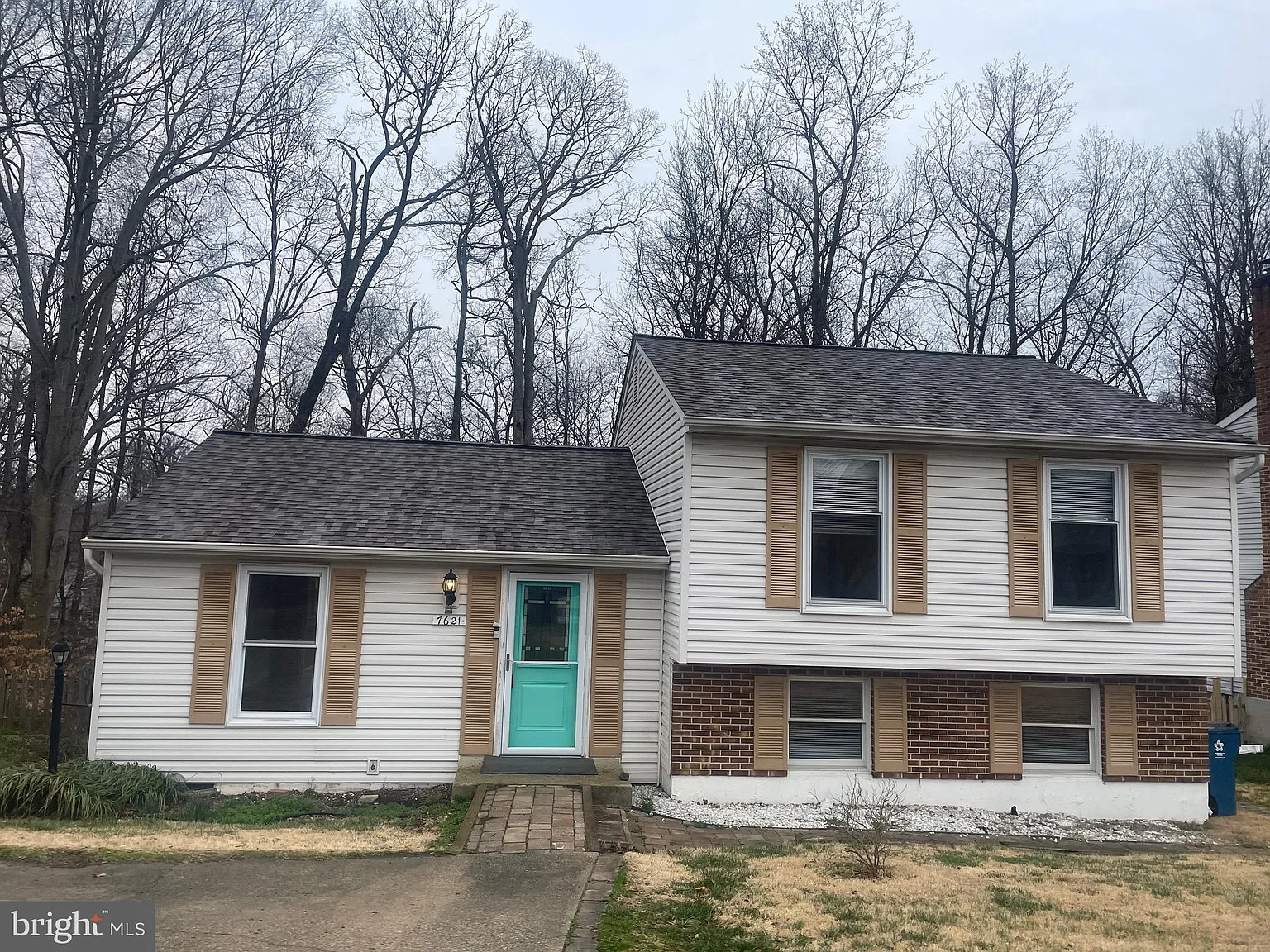 4 bed, 2.0 bath, 1690 sqft, $2,999 — Photo 3