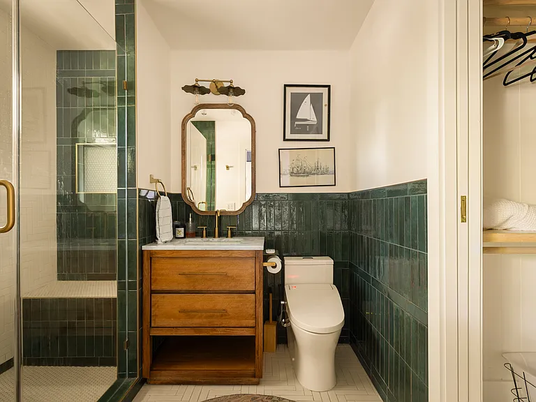 1028 Summit Ave #A — Photo 39