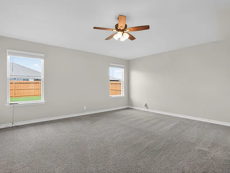 611 Overlook Rdg — Photo 15