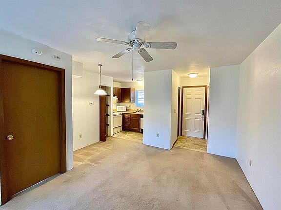 5th image of 42 Pepperwood Ct