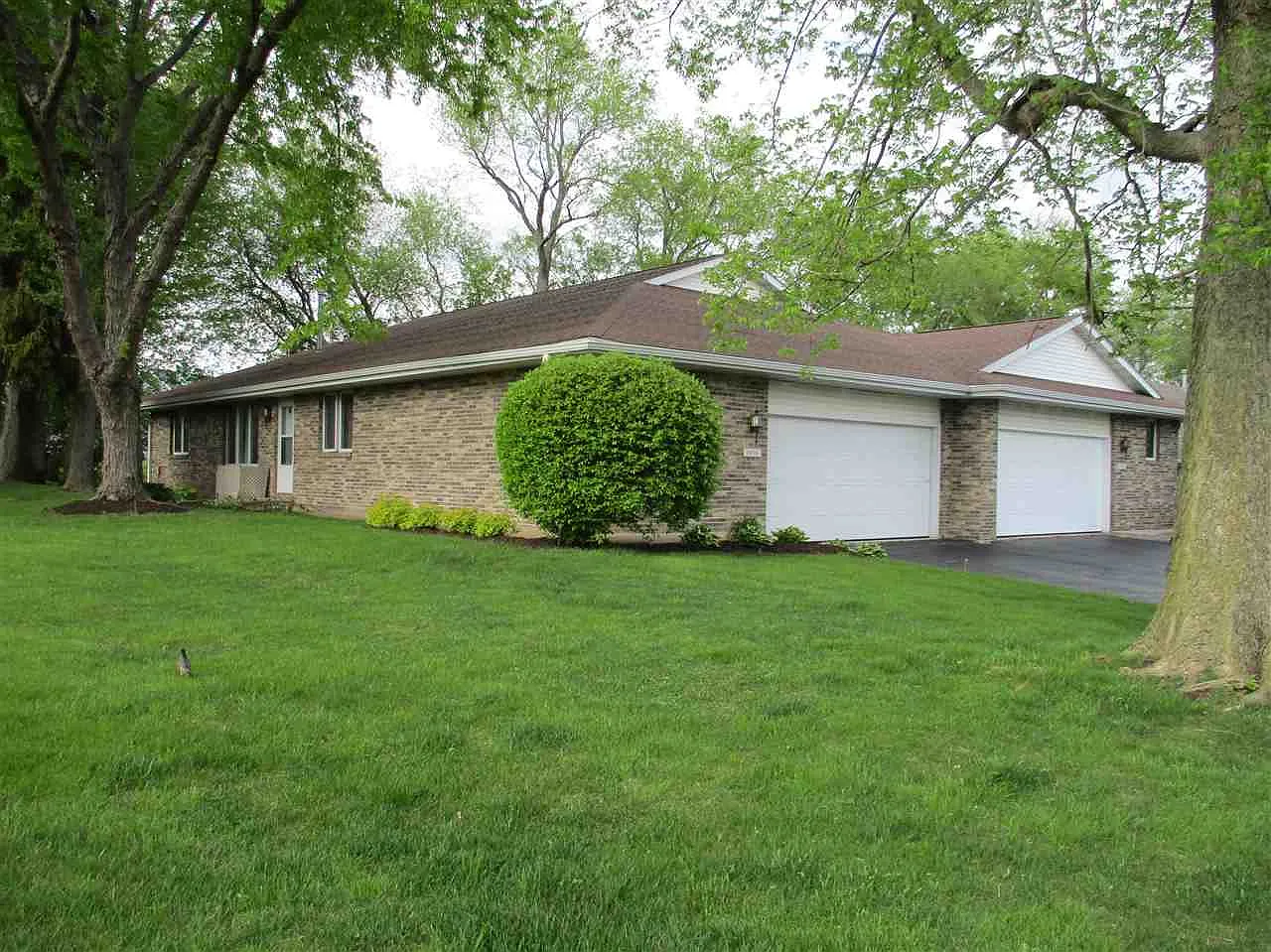 6616 Sandalwood Close photo 1