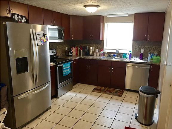 3rd image of 37185 Janet Cir