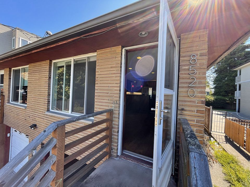 Welcome to 8520 Mary Ave NW in the heart of the Crown Hill area of Ballard!