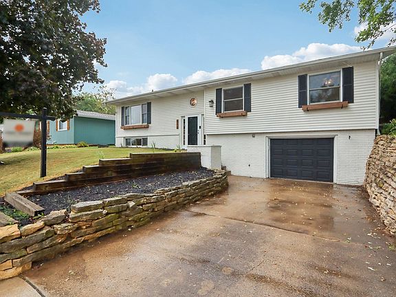 2nd image of 513 Prospect Rd