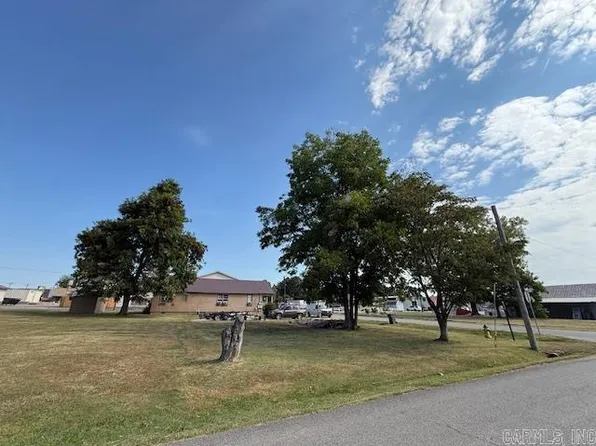510 S 3rd Ave, Paragould, AR 72450
