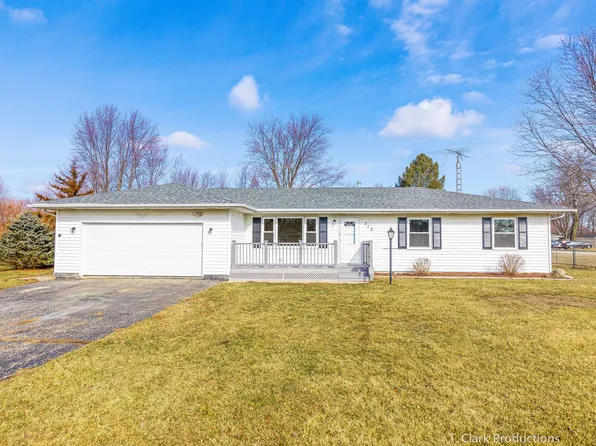 712 W Eureka St, Braidwood, IL 60408