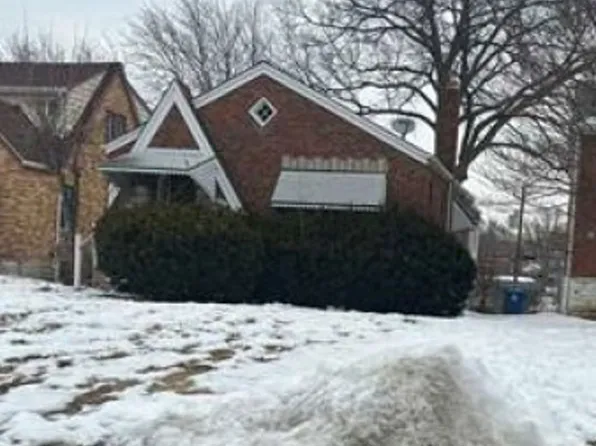 669 Bellsworth Dr, Saint Louis, MO 63125