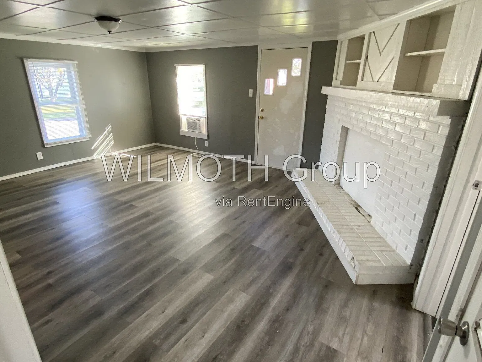 2 bed, 1.0 bath, 949 sqft, $945 — Photo 2