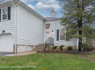 3004 Buckingham Cir, Middletown, NJ 07748