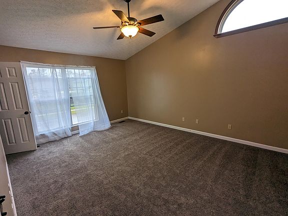 3rd image of 506 Dove St