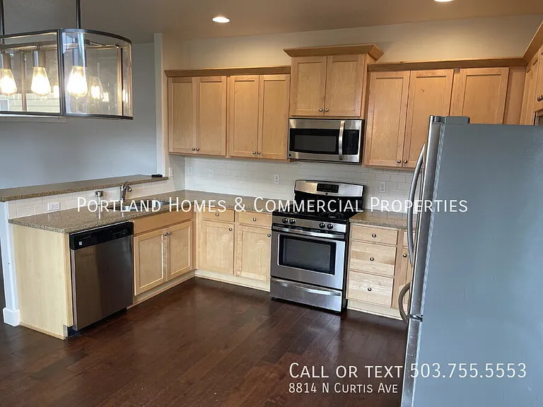 8814 N Curtis Ave — Photo 10