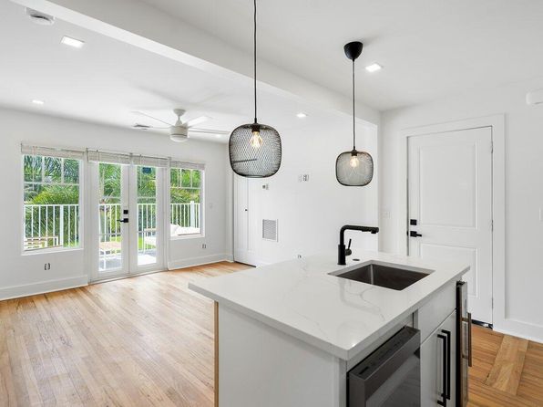 401 NE 2nd Ave #4