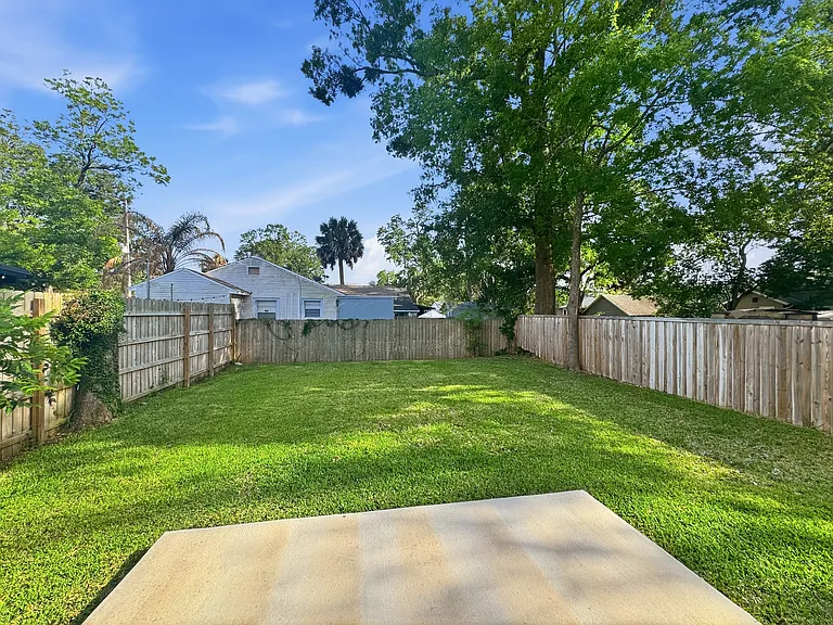 4006 College St — Photo 16