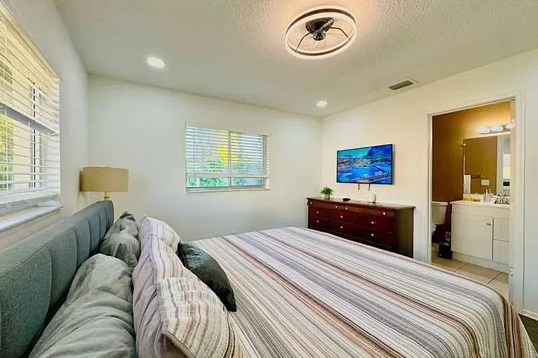 2 bed, 853 sqft, $1,500 — Photo 3
