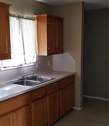 2nd image of 715 W La Quinta Dr