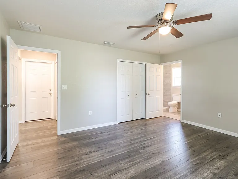 13716 Coronado Dr — Photo 6