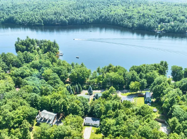 28 N Lakeview Drive, Litchfield, ME 04350