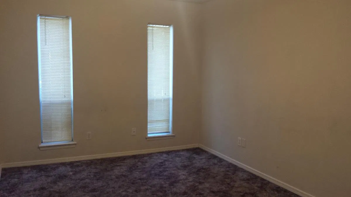3 bed, 1.5 bath, 1200 sqft, $1,125 — Photo 4