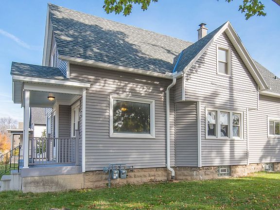2nd image of 4330 S Packard Ave #4330A