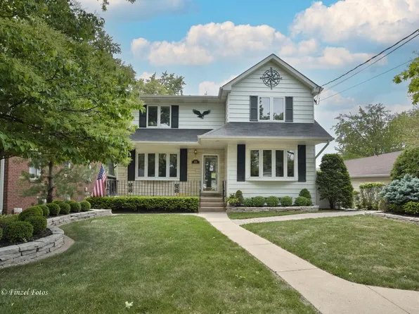 921 N River Rd, McHenry, IL 60051