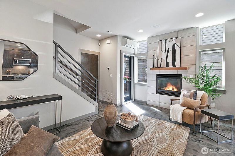 3rd image of 310 21st Avenue #A