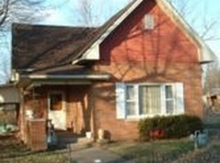 206 E Washington St, Chandler, IN