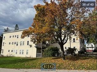 205 Pine St APT 3, Manchester, NH 03103