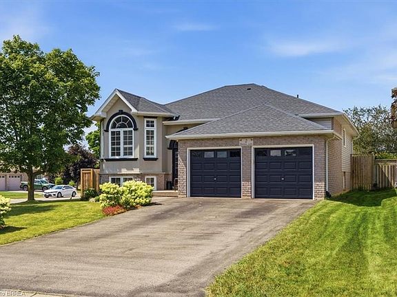 2nd image of 2 Dunton Ln