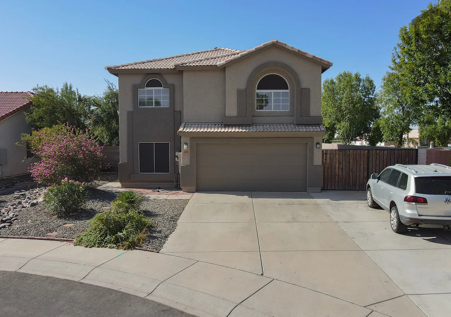 5Bed/3Bath House at McDowell Rd/Avondale Blvd! Ready for Immediate Move-In! — Photo 1