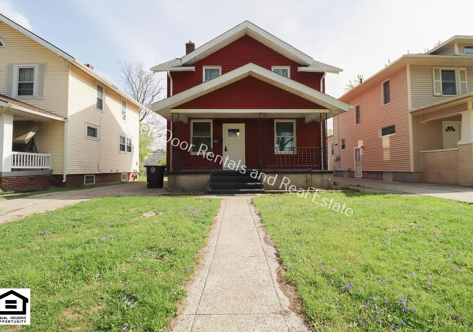 Coming soon! 3 bedroom home — Photo 1