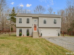 995 Old Colchester Road, Montville, CT 06370