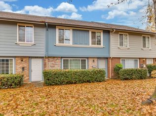 5221 Gibbons Dr, Carmichael, CA 95608