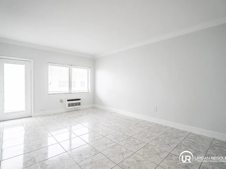 7640 Carlyle Ave #10A — Photo 8