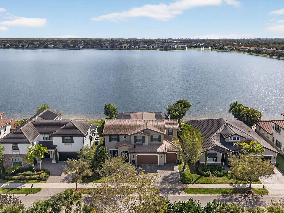 1st image of 8520 Watercrest Circle W