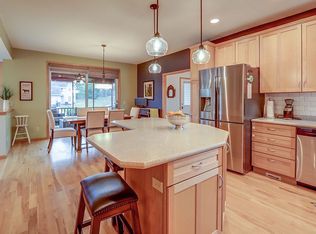 5266 Blackberry Dr, Fitchburg, WI 53711