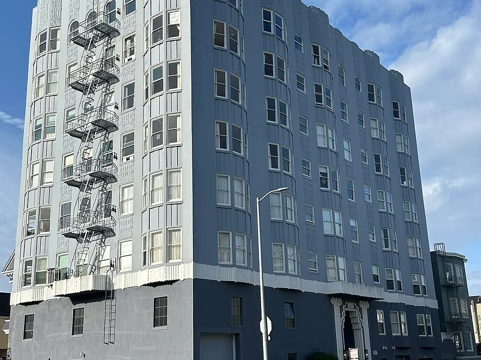 3401 Clay Street Apartments