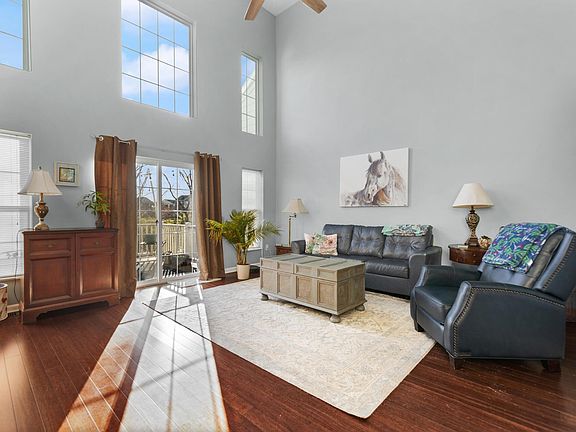 2nd image of 2480 Aristocracy Cir