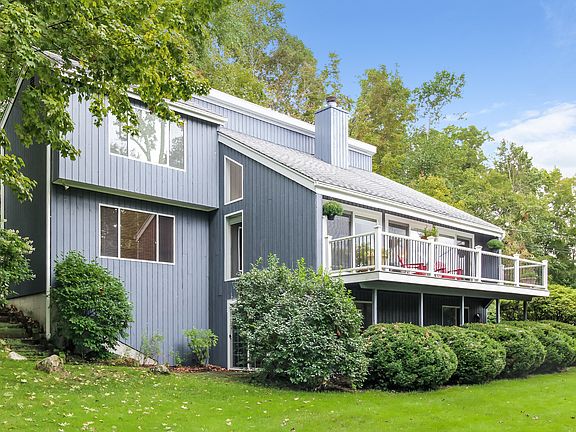 104 Beechwood Avenue