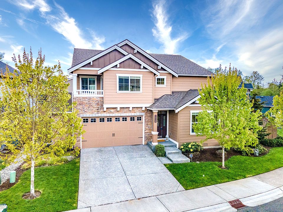 Stunning home in Heritage Estates